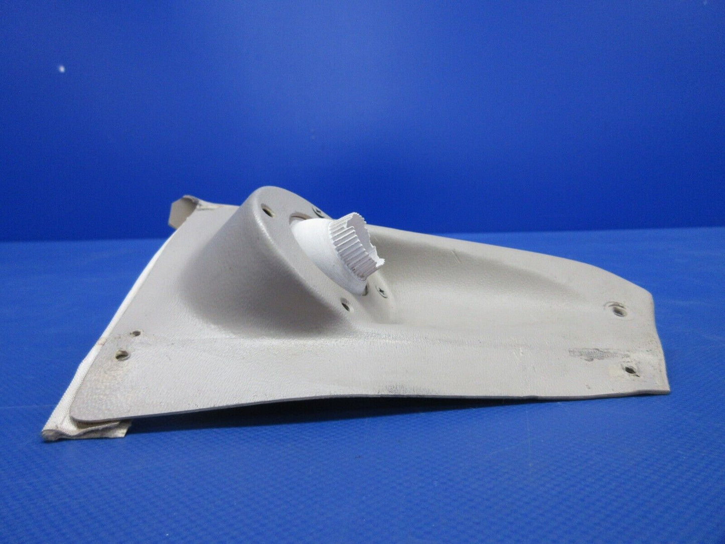 Beech 19A Musketeer Outlet RH Escutcheon P/N 169-534026-2 (0424-1337)