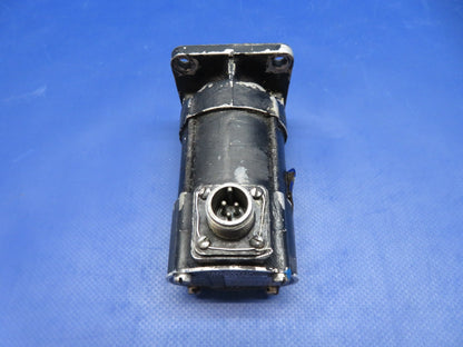 47031528