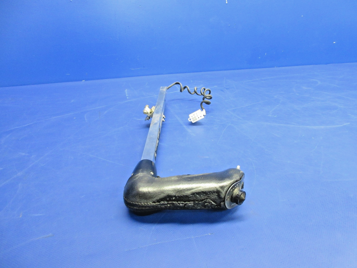 Cirrus SR22 Yoke Grip LH P/N 11995-003 Worn Grip (0926-829)12