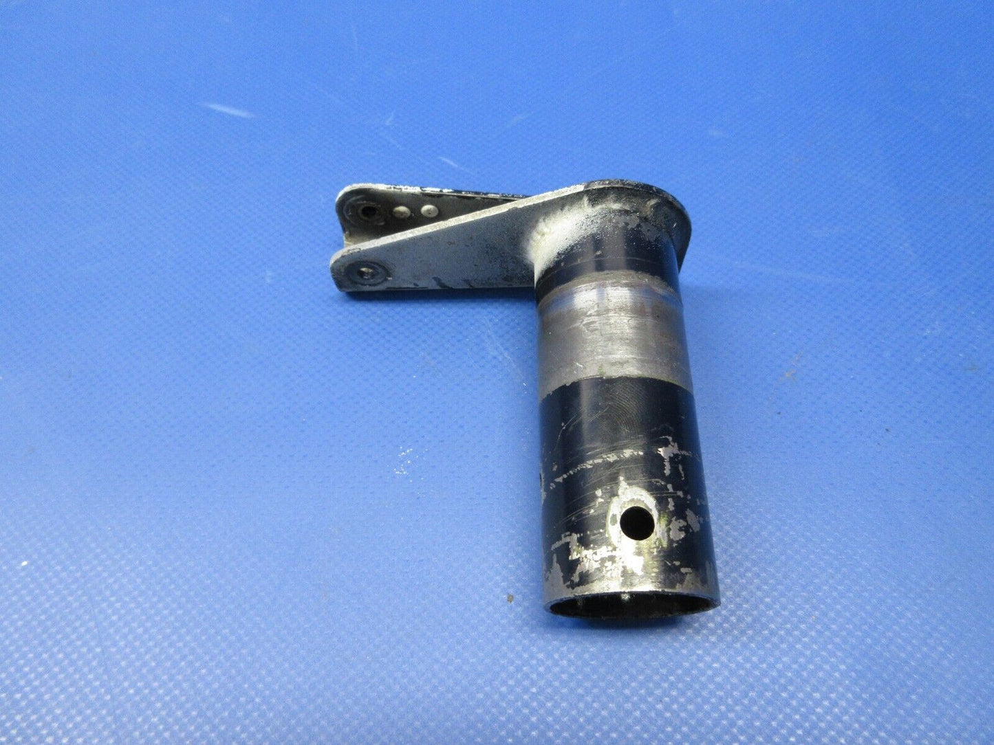 Piper PA-34-200T Seneca II Flap Torque Tube & Rod End RH P/N 452-335 (0524-1230)