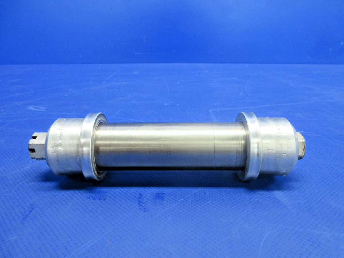 Diamond DA-40 Nose Gear Axle P/N D41-3223-00-32 (0726-841)9