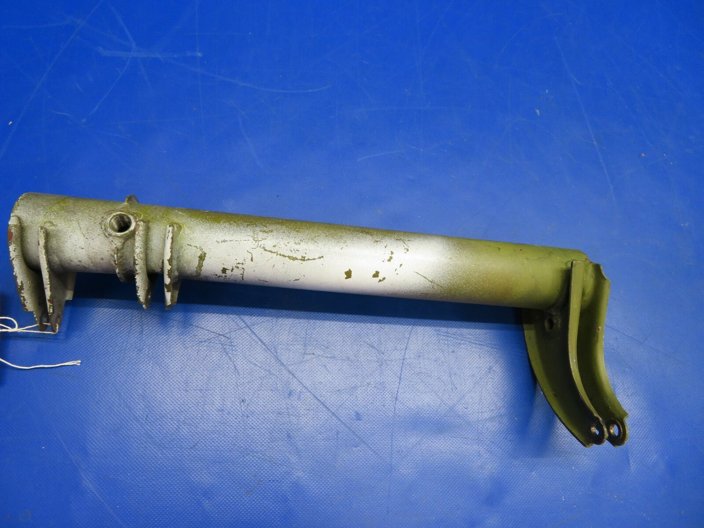 Cessna 310P Torque Tube Main Landing Gear LH P/N 5045010-13 (0620-770)1