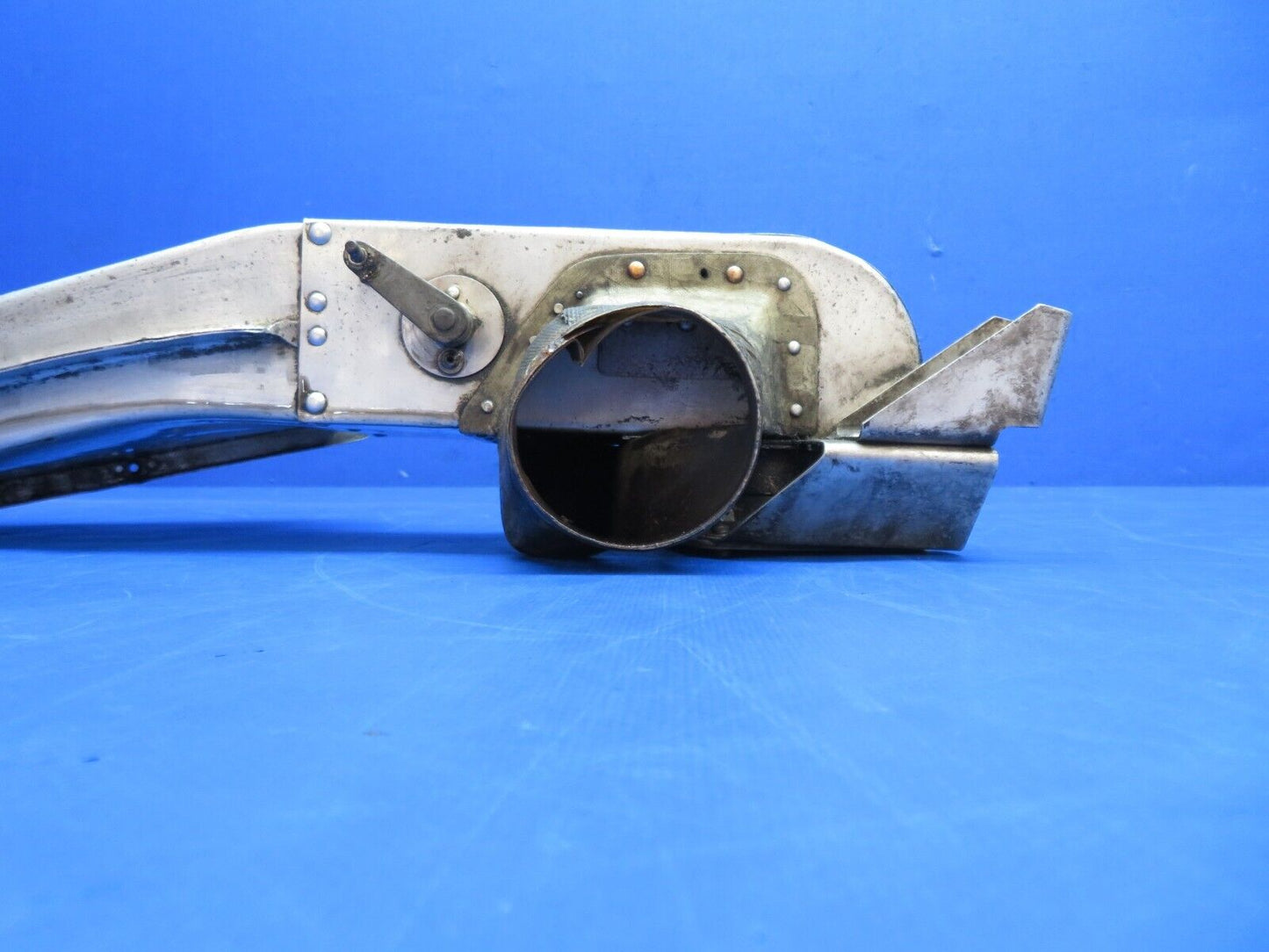 1956 Cessna 310 Carburetor Air Box Assy P/N 0850570-1 (0723-486)