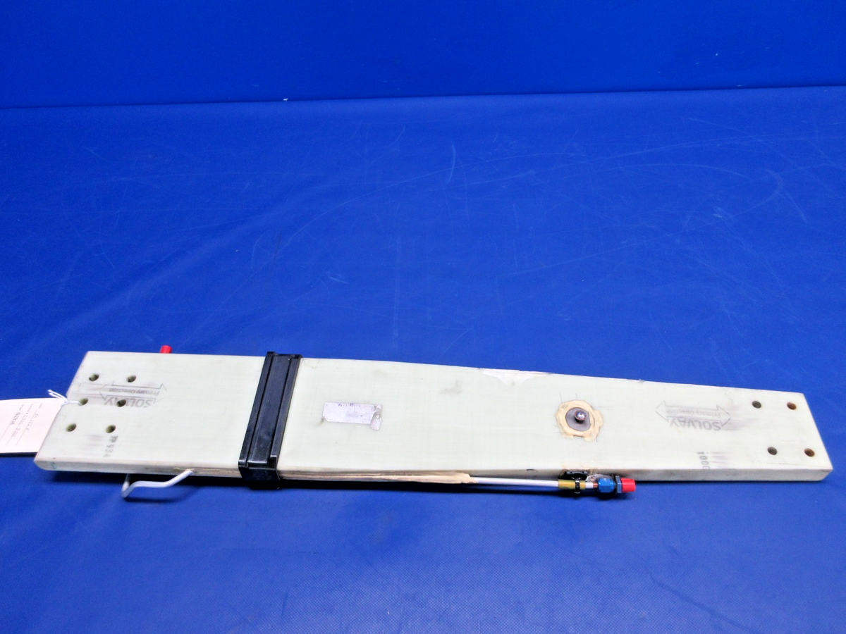 Cirrus SR22 Main Gear Strut w/Brake Line 13888-003, 13888-001 (0926-822)1