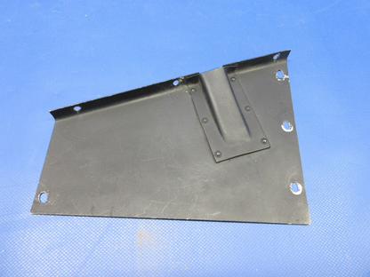 Beech 95 / D95A Travel Air Control Console Box P/N 95-324006-13 (0524-1163)