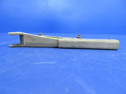 Cessna 421 Nose Gear Torque Tube & Bellcrank P/N 0842140-3 (0726-462)8