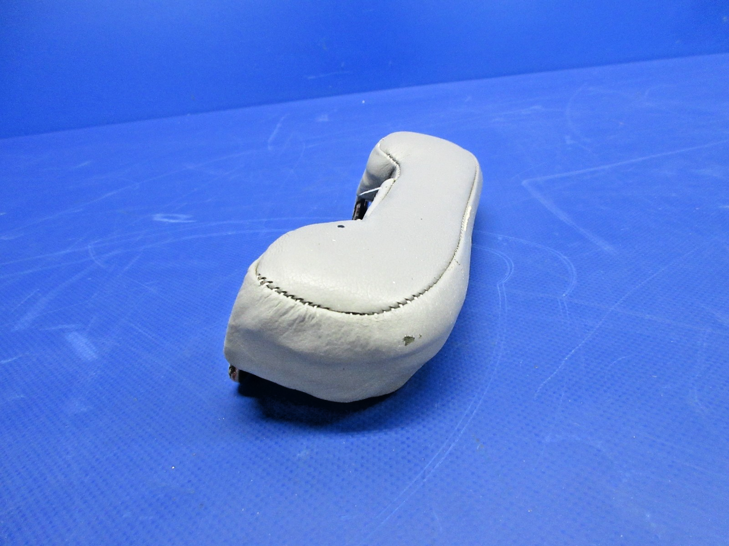 Beech F35 Bonanza Cabin Door Handle P/N 35-534232 (0726-812)7