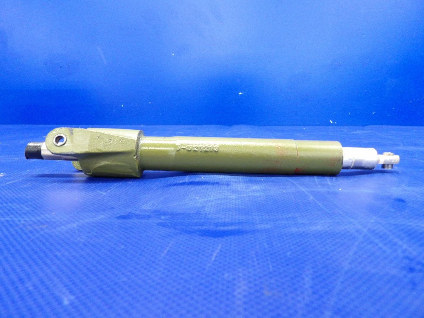 Beech 95 / D95A Travel Air Right Hand Flap Actuator P/N 45-521212-15 (0326-400)1