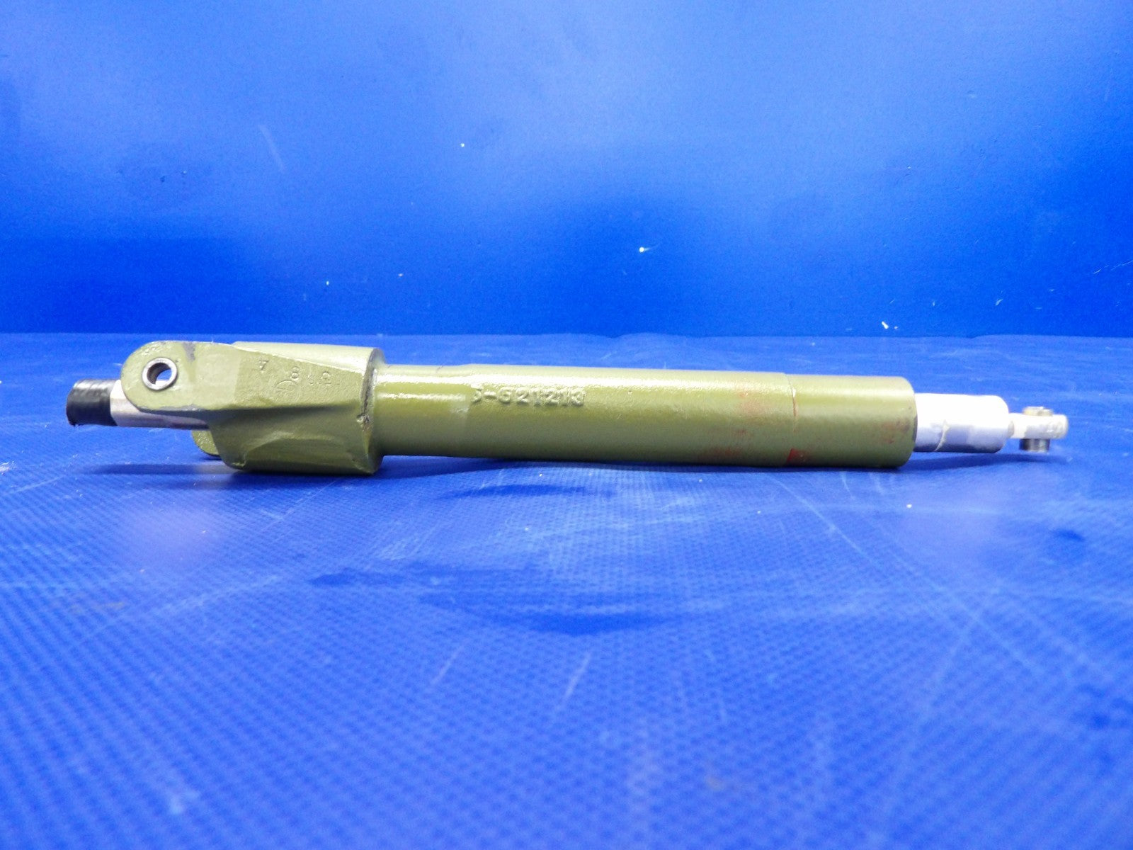 Beech 95 / D95A Travel Air Right Hand Flap Actuator P/N 45-521212-15 (0326-400)1