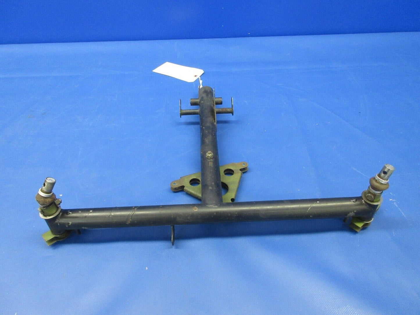 Grumman Yankee AA-1B Control Column Dual Controls P/N 602104-502 (0524-1016)