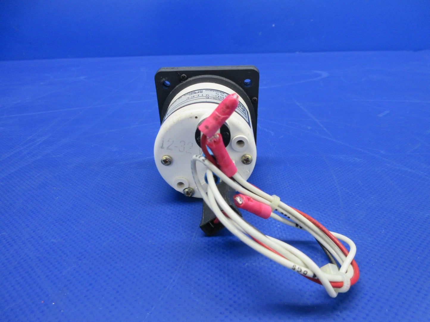 Cessna 172M Mid-Continent Quartz Clock 12-32V P/N MD-91LET TESTED (0726-728)5