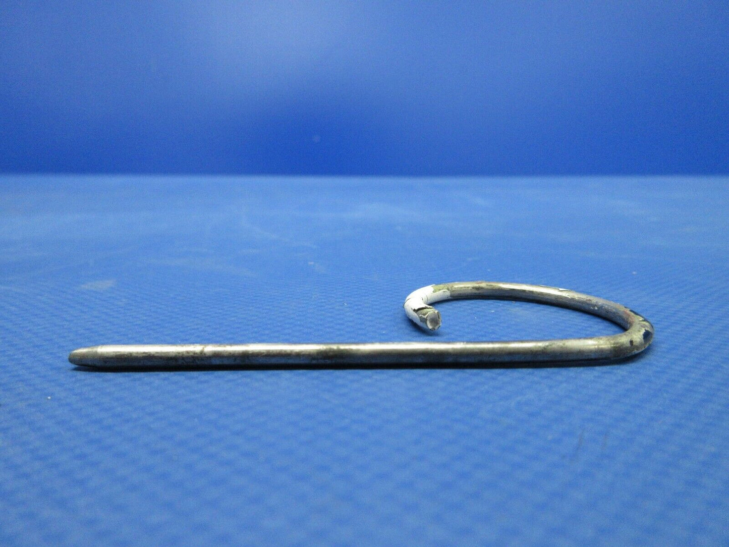 Cessna 180 / 180K Cabin Door Hinge Lower LH FWD P/N 0711037-10 (0624-715)