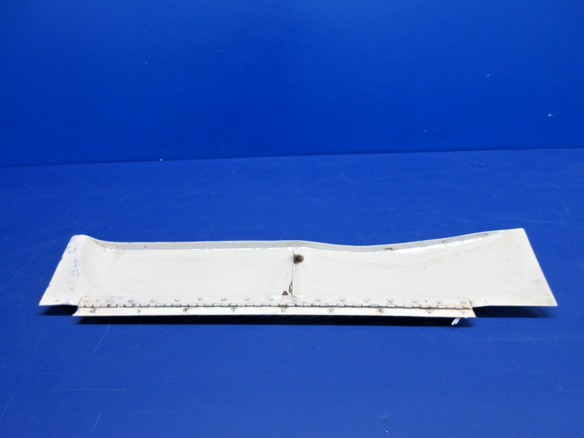 Mooney M20 / M20C LH Nose Gear Door P/N 8367-501 ( 0426-918 )6