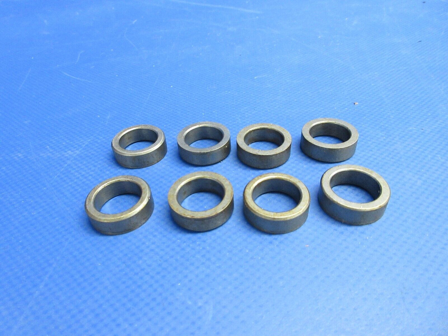 Continental Bushing P/N AC639193 LOT OF 8 NOS (0524-1961)