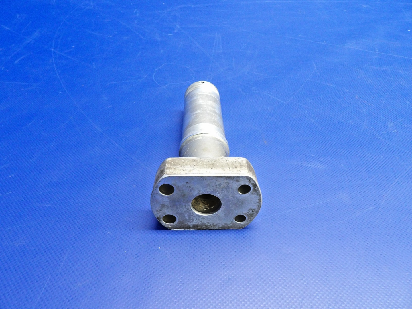 Cessna 172 / 172G Main Landing Gear Axle P/N 0541124 LOT OF 2 (0326-1205)3