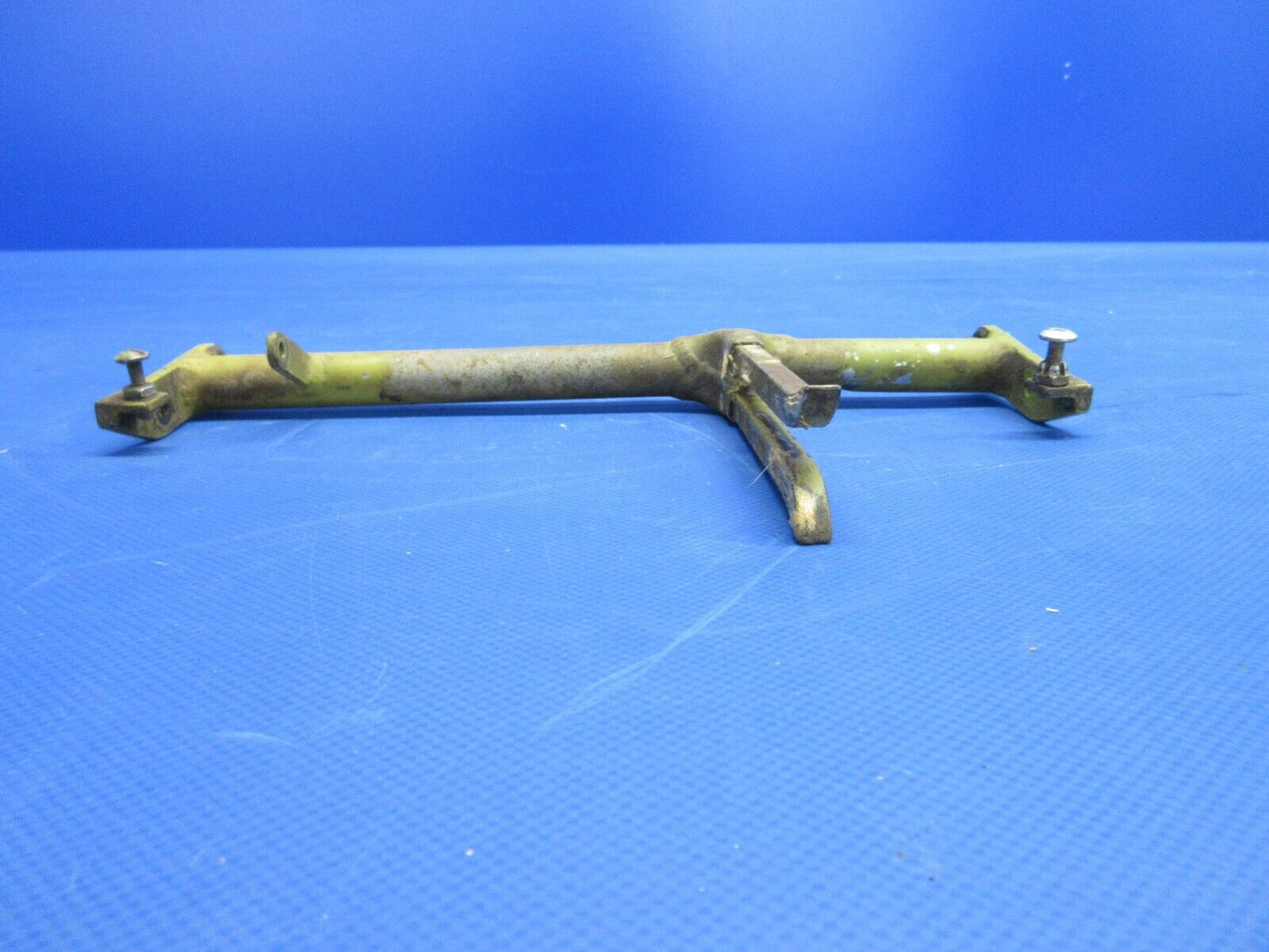 Bellanca 17-30A Viking Main Gear Door Lever Assy RH P/N 4002-2 (0524-1271)