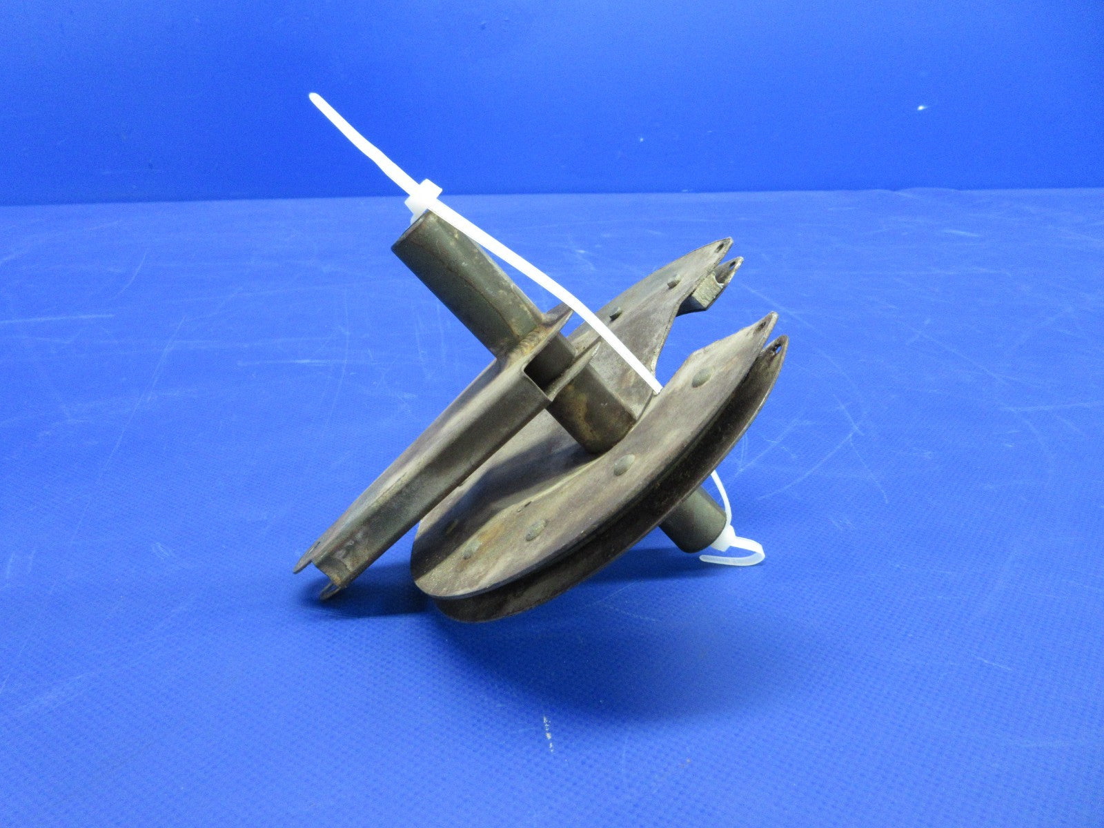 Cessna 182 / 182L Flap Drive Pulley & Actuator P/N C301002-0306 (0226-1033)10