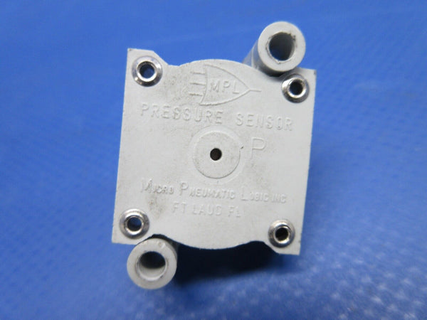 Piper PA-28-181 Archer MPL Pressure Sensor P/N 129010 (0624-921)