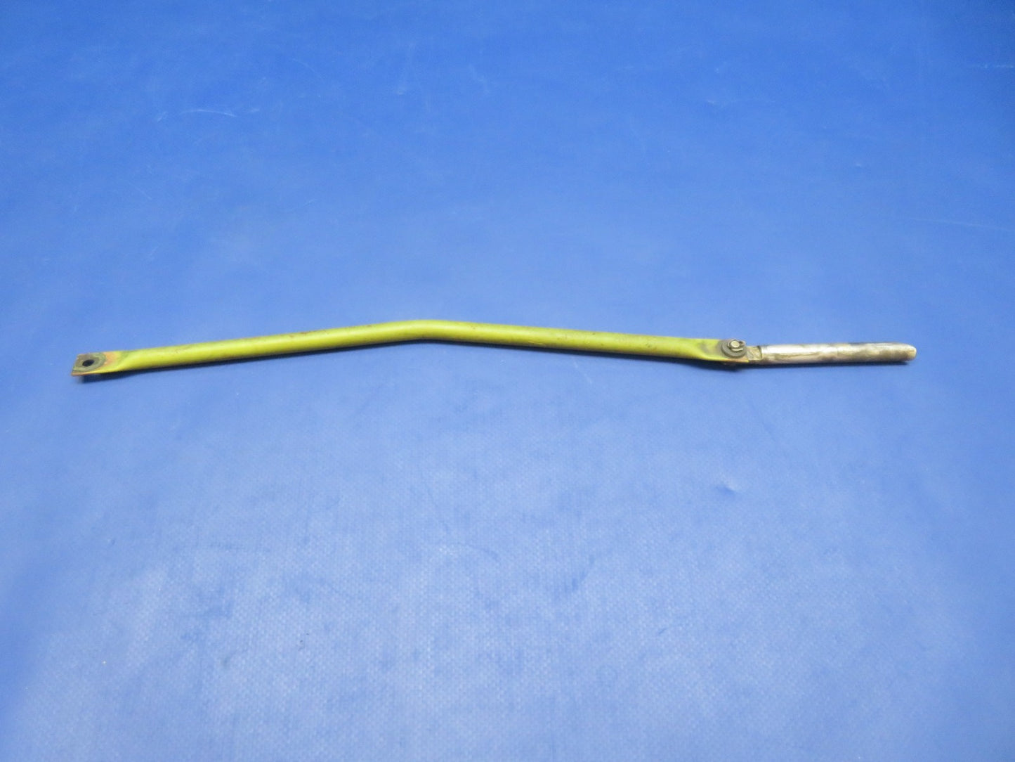 Beech 58 Baron FWD Utility Door Latch P/N 36-430012-5 (0326-126)13