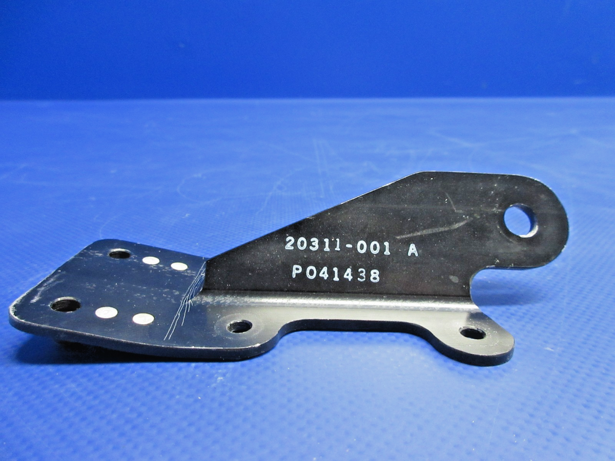 Cirrus SR22 Cabin Door Gas Strut Attach Bracket LH & RH P/N 20311-001 (0926-861)4