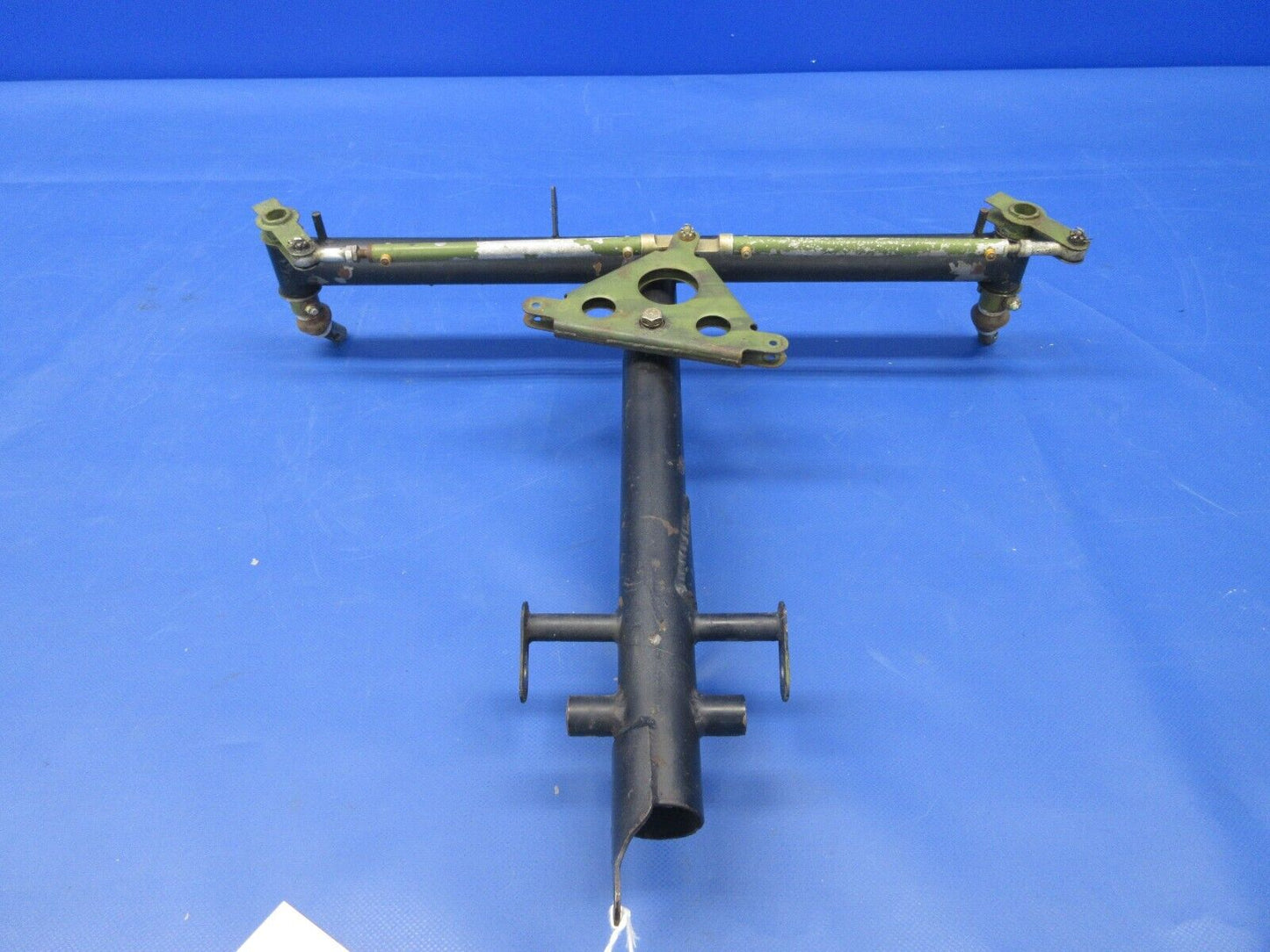 Grumman Yankee AA-1B Control Column Dual Controls P/N 602104-502 (0524-1016)