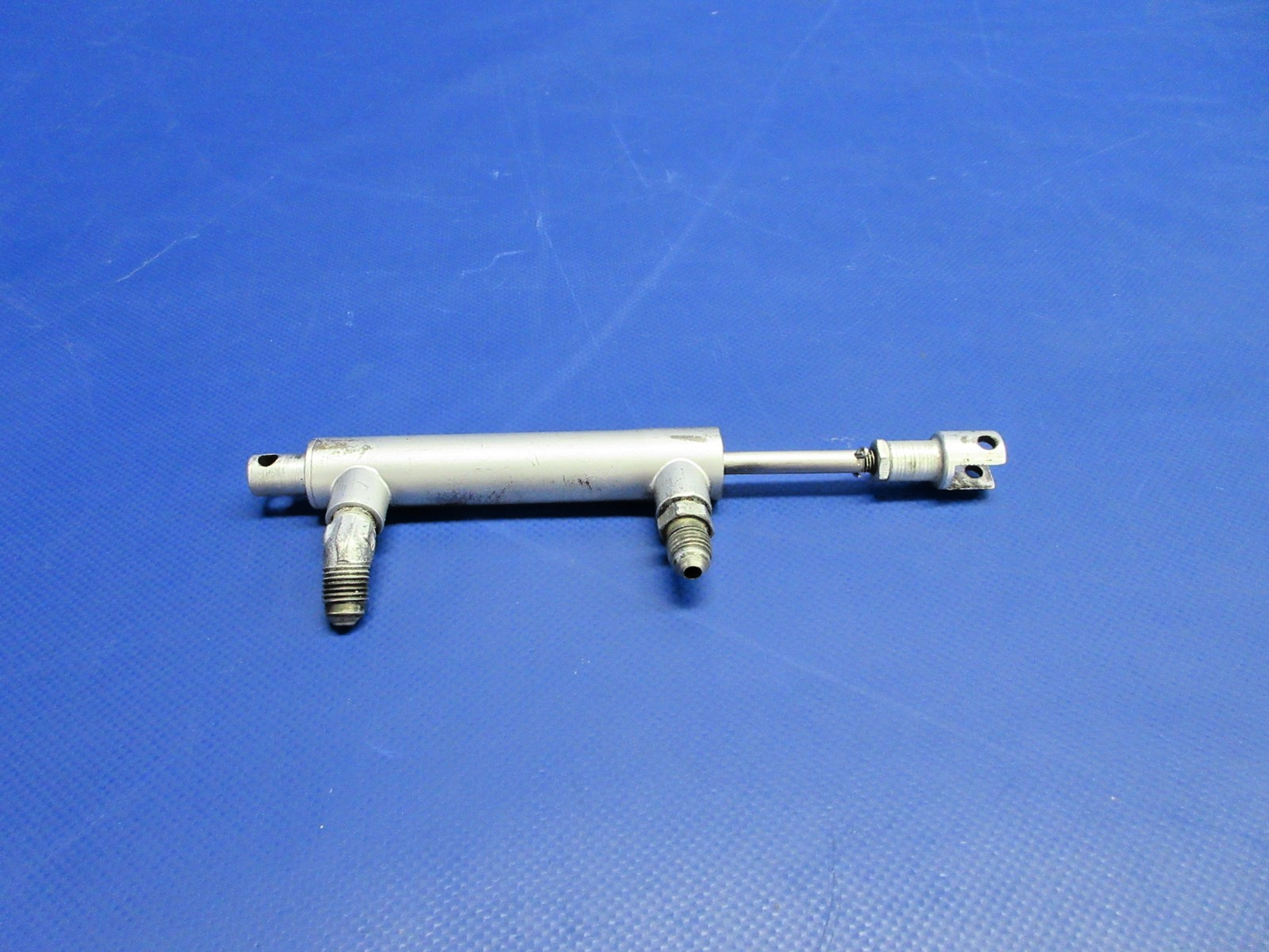 Beech F35 Bonanza Paramount Brake Master Cylinder P/N V1-15-625  (0726-751)2