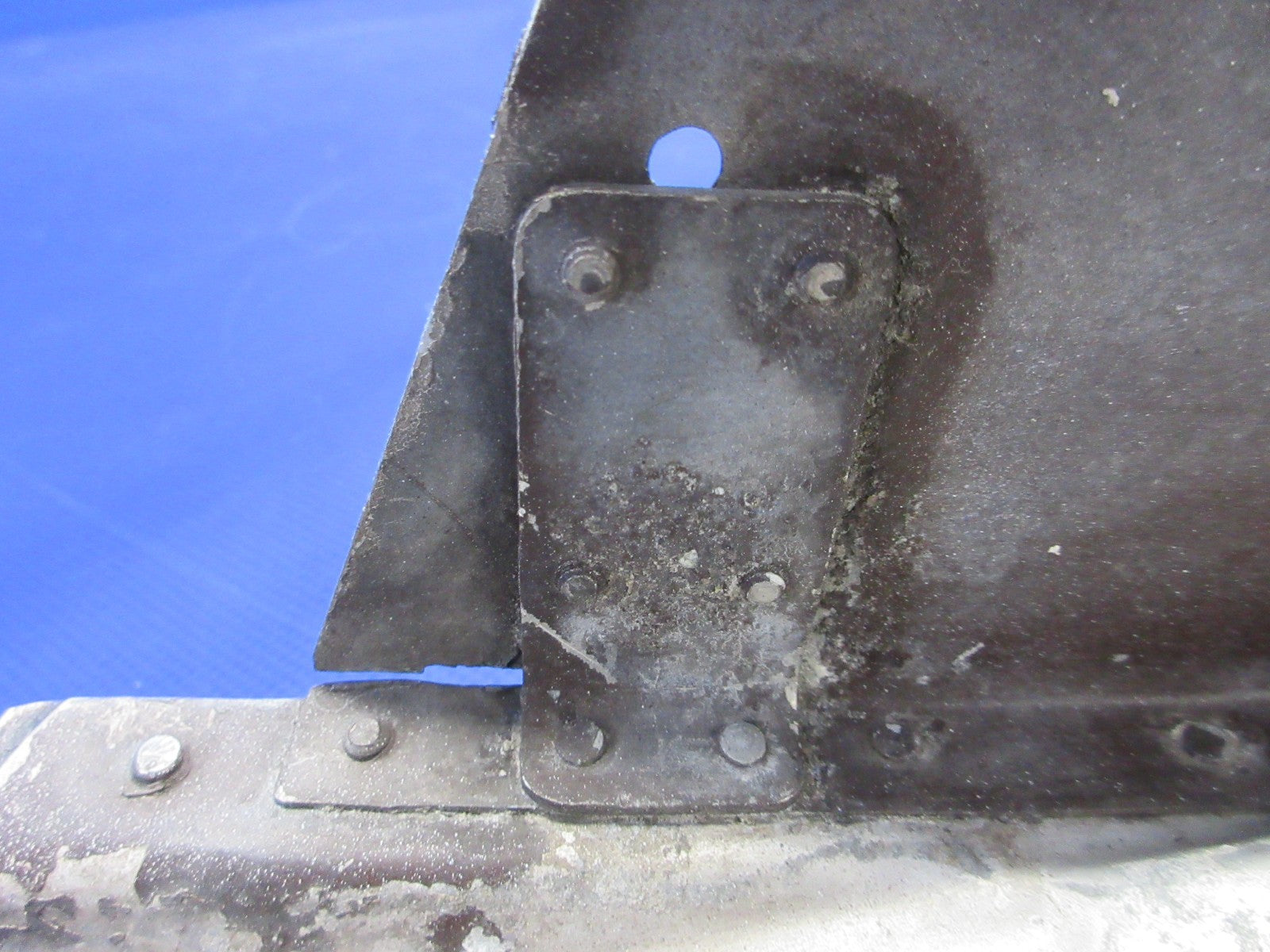 =Cessna 182 / 182L LH Cowl Flap P/N 0752609-200 (0226-1024)11