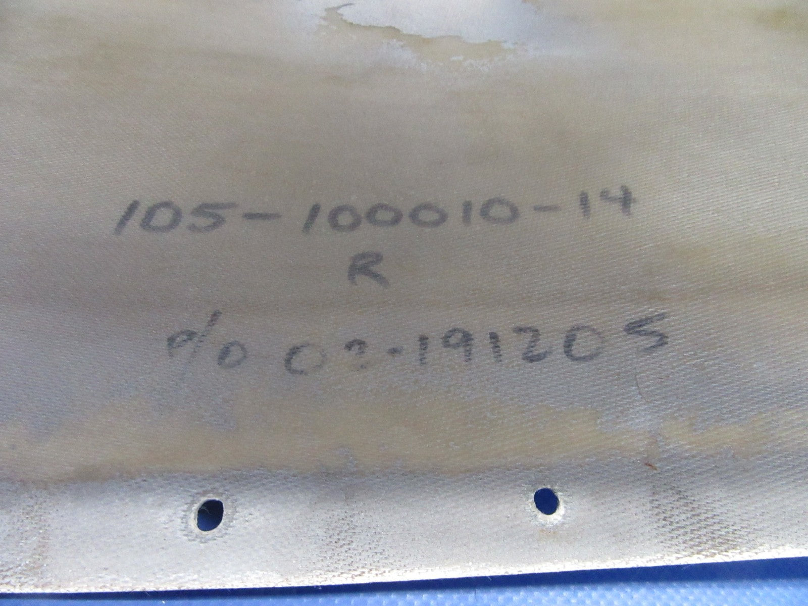 Beech 76 Duchess RH Wing Tip P/N 105-100010-14 (0326-46)3