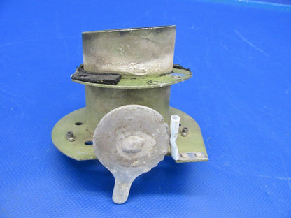 Piper Cherokee 6 Vent Air Assy AFT LH & Retainer Ring Tan P/N 68556-000 (0819-65
