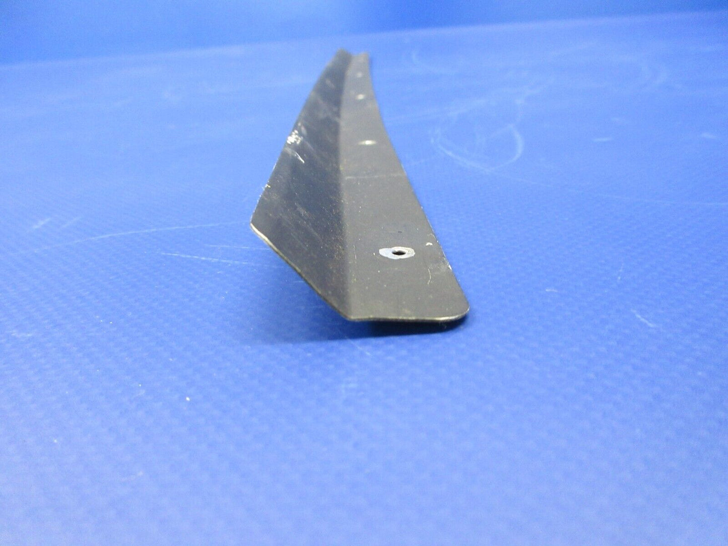 Piper PA-28-181 Pilot Center Window Retainer Bottom & Sides 76264-00 (1224-2043)