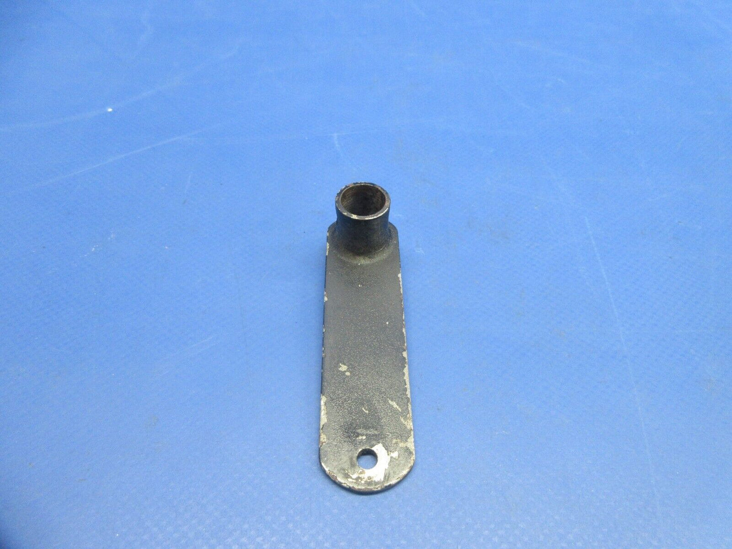 Piper PA-32RT-300T Lance II Fuel Selector Control Arm Assy 69092-02 (0924-878)