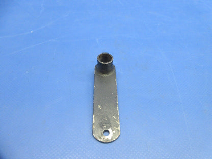 Piper PA-32RT-300T Lance II Fuel Selector Control Arm Assy 69092-02 (0924-878)