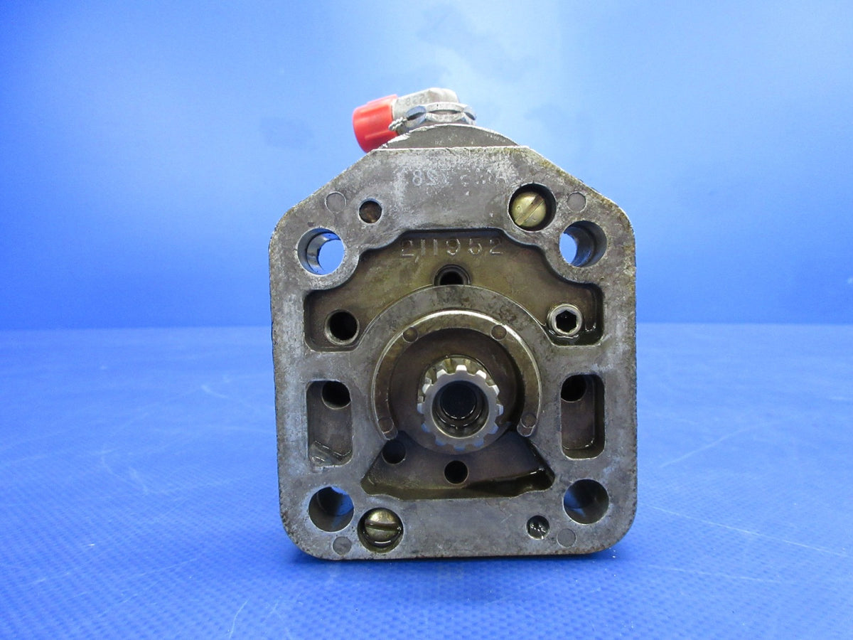 Beech 76 Duchess Woodward L210652 Propeller Governor PROP STRIKE (0526-894)3