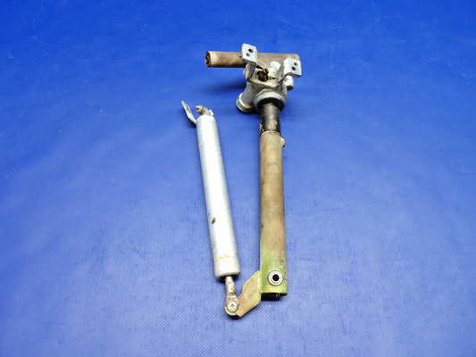 Cessna 172 / 172G Flap Actuator P/N C301002-0103 (0426-1332)0