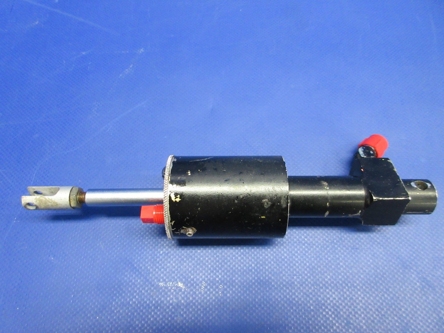 Cessna 310 / 310I Brake Master Cylinder P/N 0861710-5 (0326-878)3