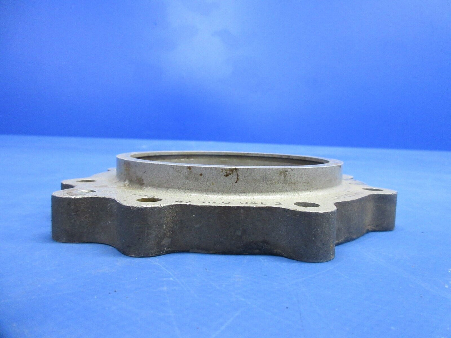 Bell 47J-2 Helicopter Transmission Cap P/N 47-620-041-2 (1124-923)