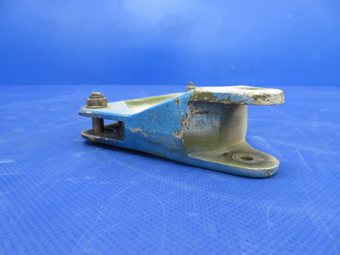 Cessna 421 Nose Gear Torque Tube & Bellcrank P/N 0842140-3 (0726-462)7