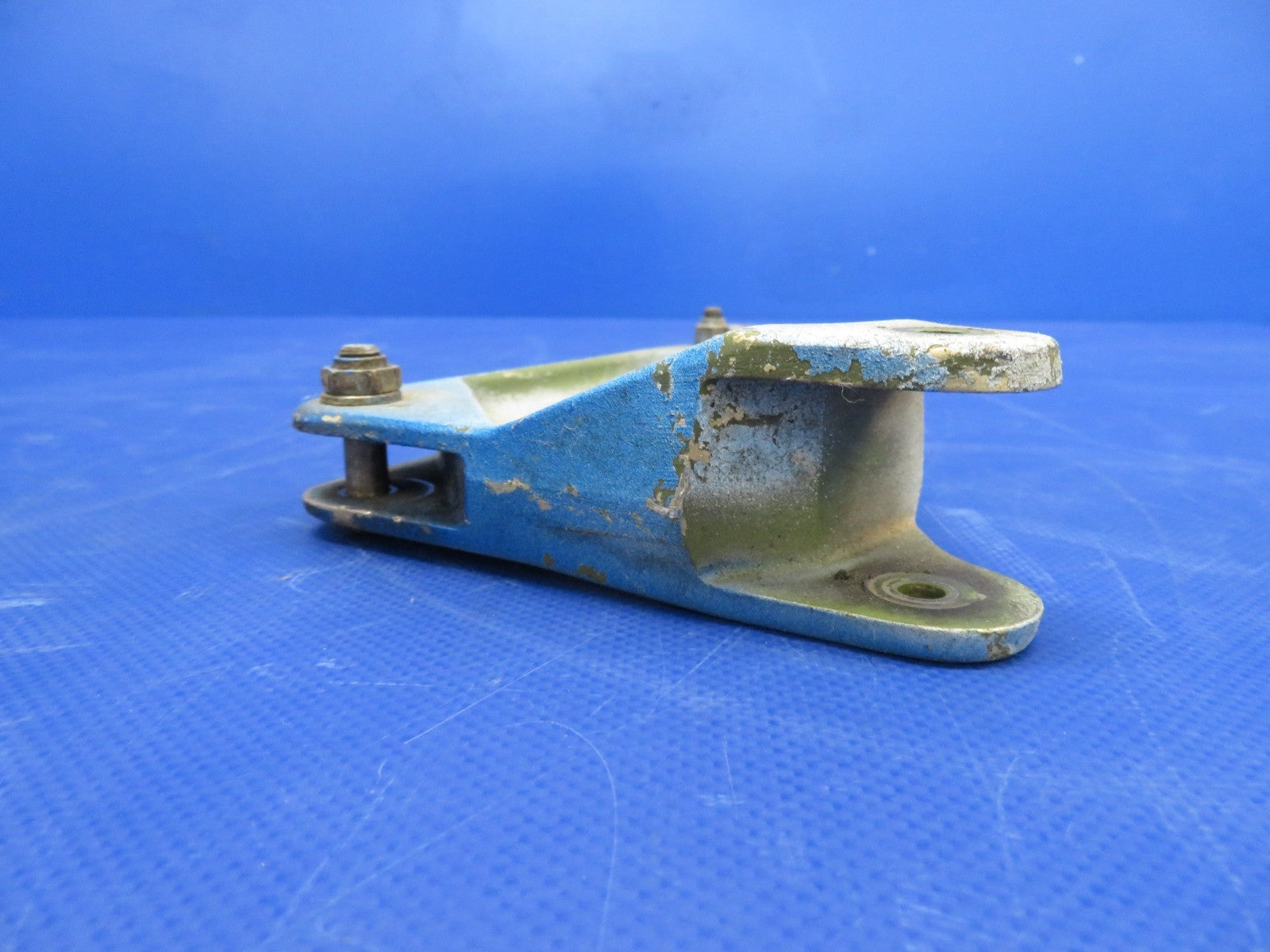 Cessna 421 Nose Gear Torque Tube & Bellcrank P/N 0842140-3 (0726-462)7