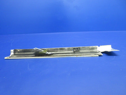 1996 Piper PA-28-181 Pilot Side Cabin Heat Duct Center P/N 36511-03 (1224-2030)
