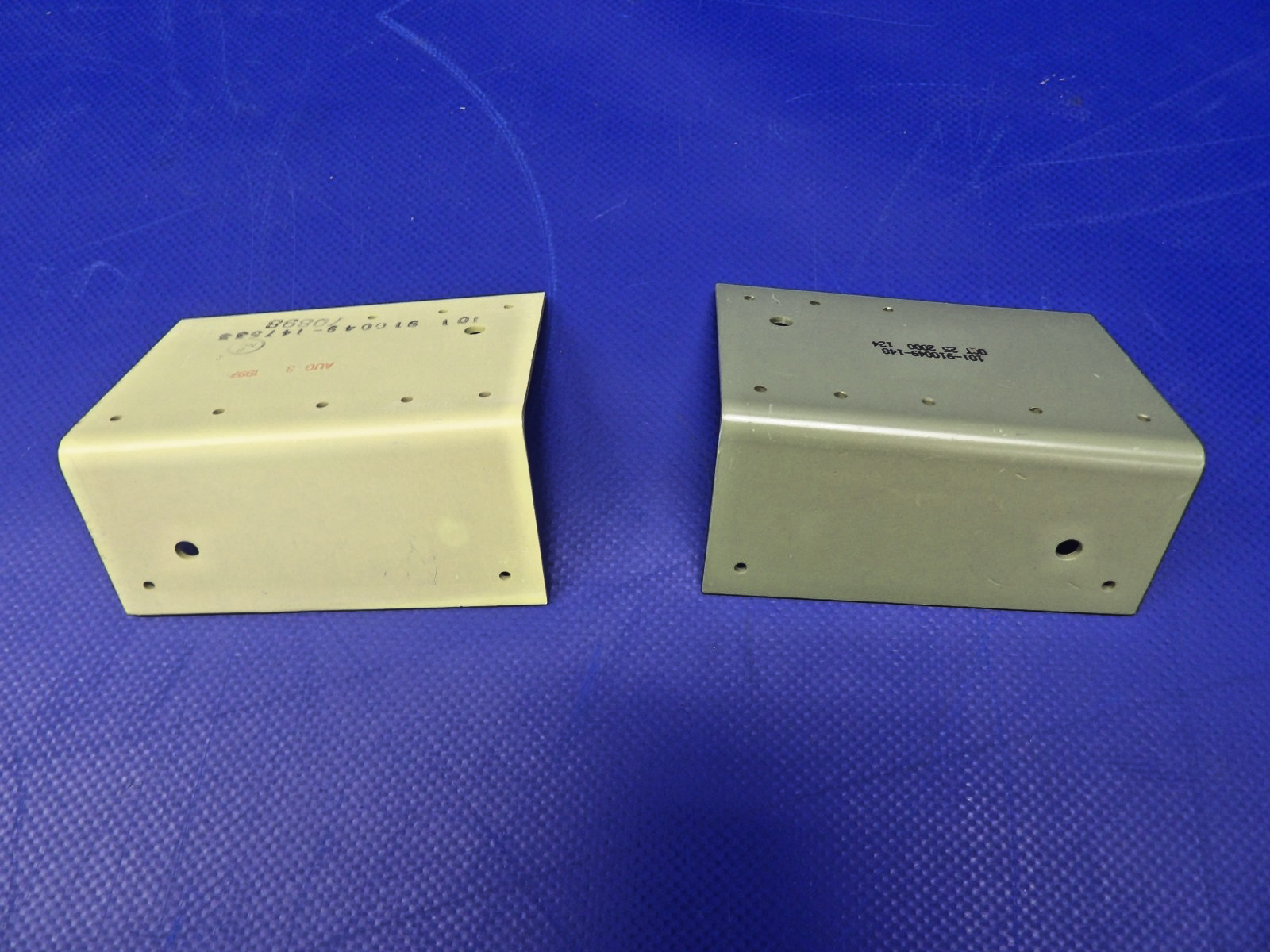 Beech Aft LWR Cowling Angle LH & RH w/ 8130 101-910049-147 & -148 NOS (0426-121311
