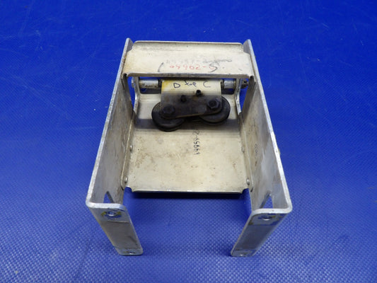 Piper PA-31T1 Cheyenne Elevator Trim Bracket P/N 49962-02 (0626-1308)0