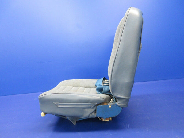 Cessna 310 / 310Q RH Center Seat P/N 0812822-14 (1124-1430)