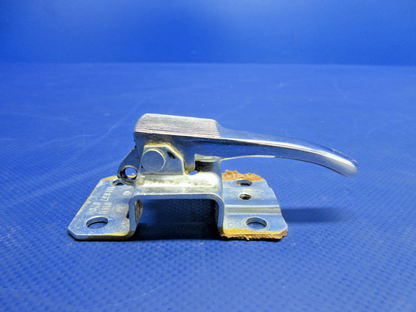 Piper AFT Cabin Door Side Latch w/Handle P/N 68188-00 (0626-890)4