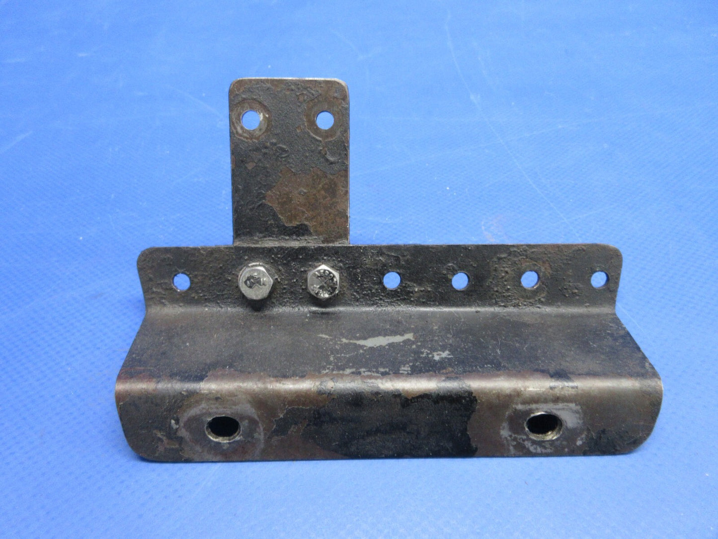 Beech 95 / D95A Travel Air LH Engine Control Bracket P/N 95-940017-1 (0624-965)0