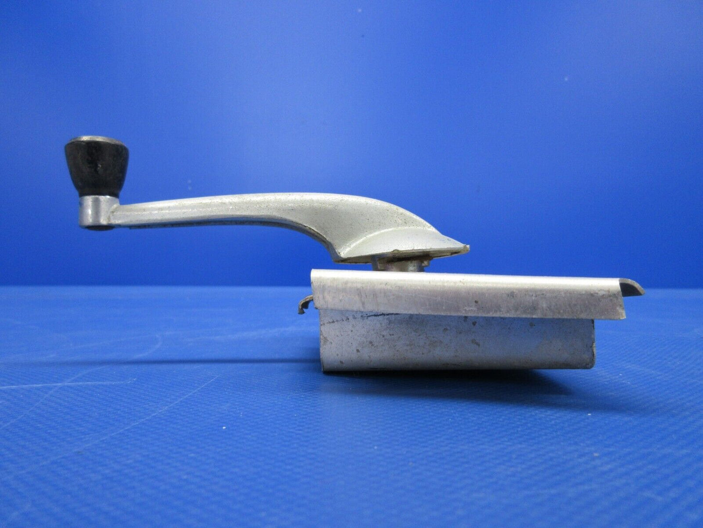 Piper PA24 Comanche Stabilator Trim Handle & Pulley P/N 464-023 (0324-1294)