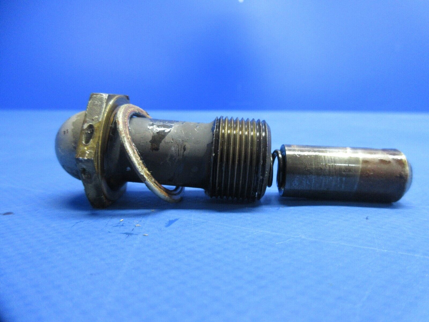 Continental E-225 Oil Pressure Relief Valve Plunger & Cap P/N 21114 (0824-894)