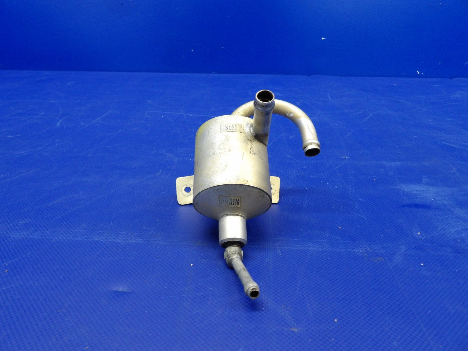 Beech 95 / D95A Travel Air Oil Air Separator P/N 95-380009 (0326-410)2