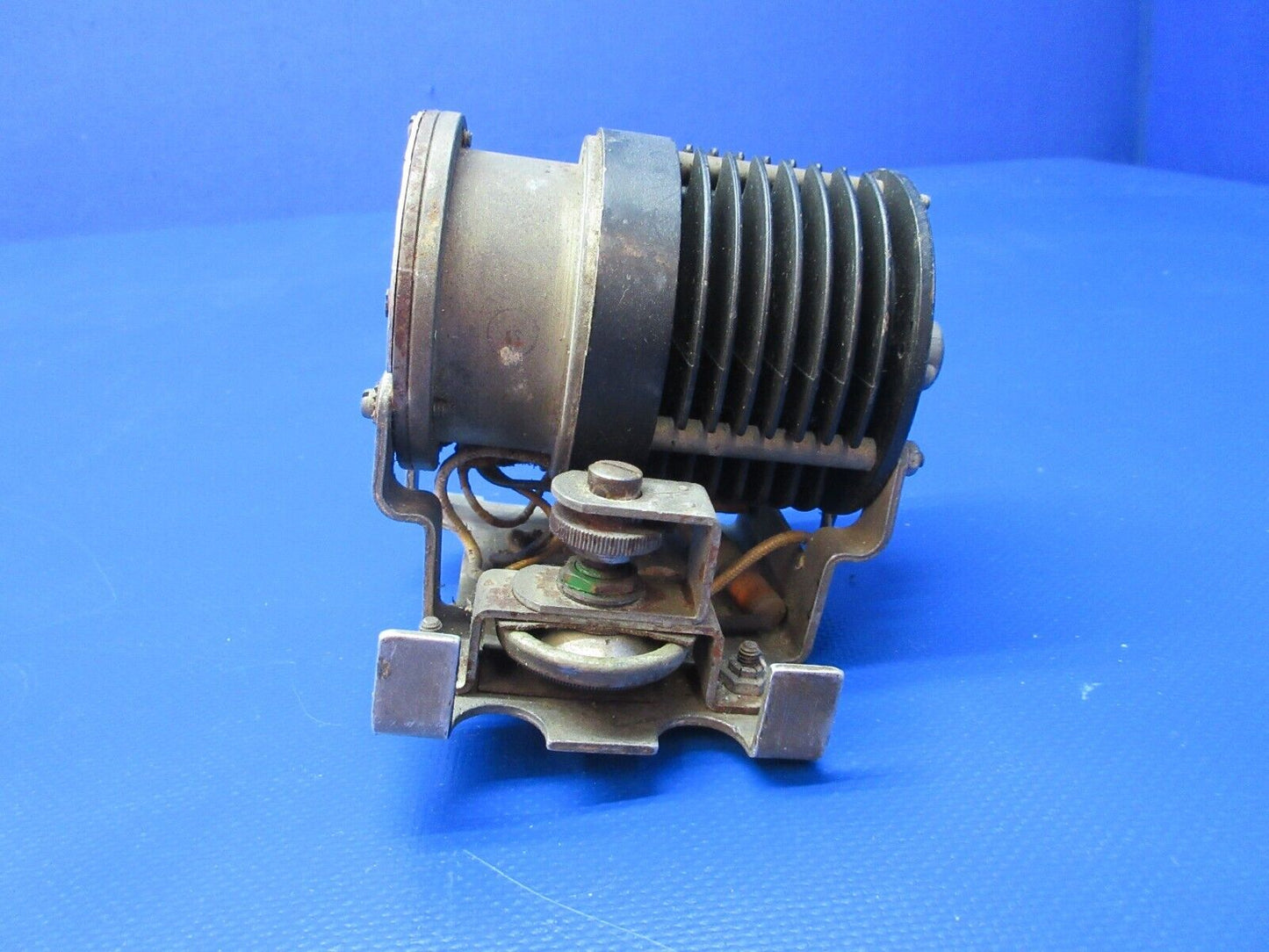 Bell 47J-2 Helicopter Voltage Regulator 27.7v P/N 1042 WARRANTY (1224-1290)