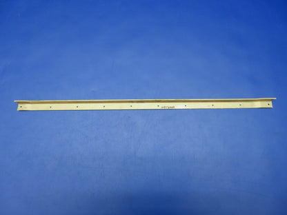 Cessna Fuselage Bulkhead Reinforcement Angle RH P/N 0513000-9 NOS (0625-1217)9
