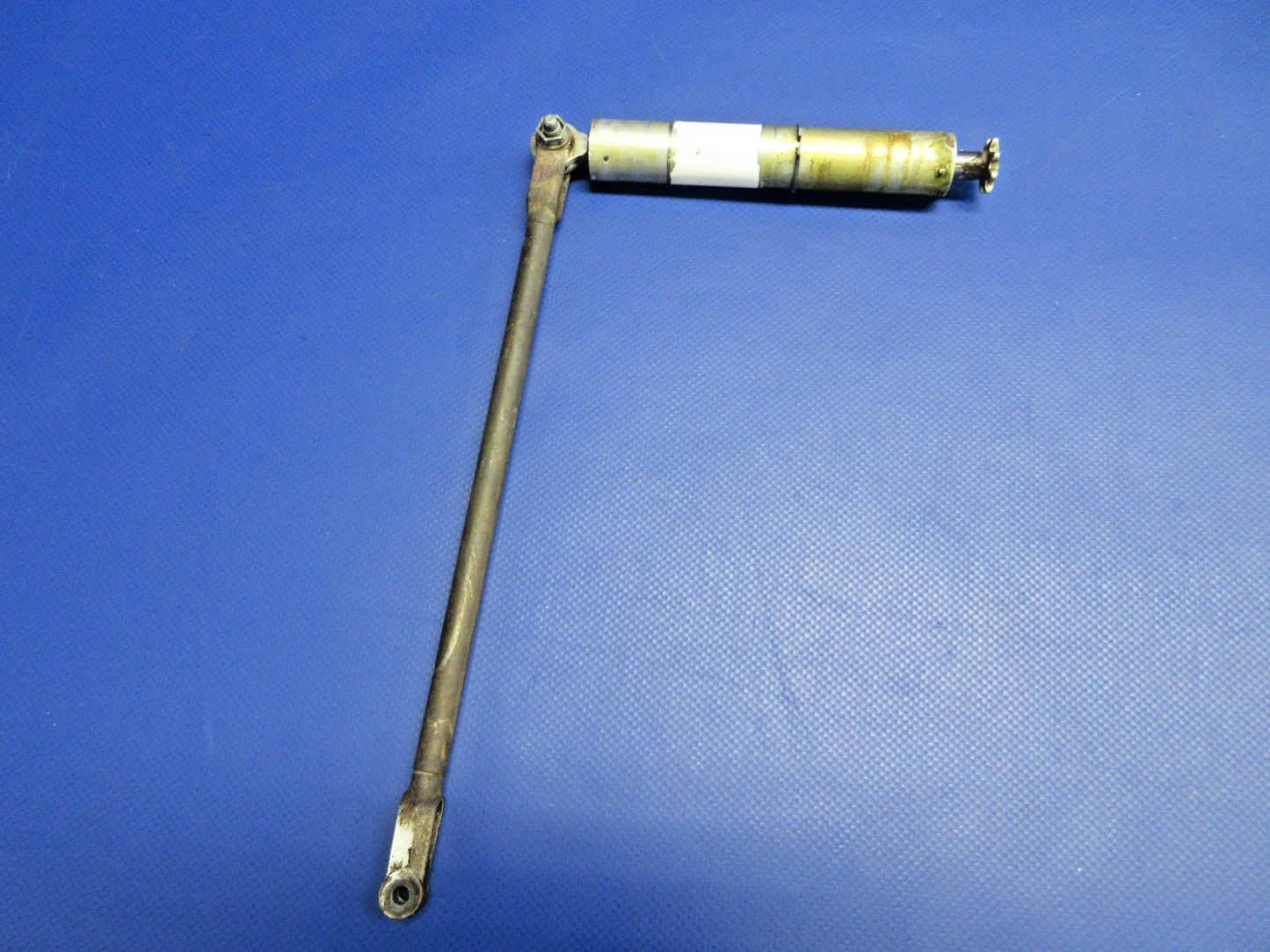 Cessna 310 / 310I Aileron Trim Tab Actuator P/N 0310293-2 (0326-950)11